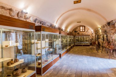 Irbid, Ürdün - 30 Mart 2017: Irbid 'teki Dar as Saraya Müzesinde Sergiler