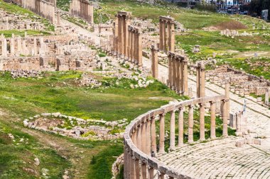 Cardo Maximus sokağı ve antik şehir Jerash, Ürdün