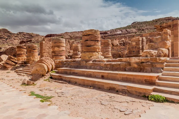 Ruinerna Det Stora Templet Den Antika Staden Petra Jordanien — Stockfoto