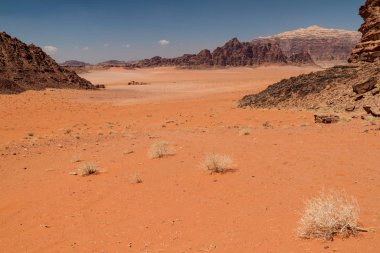 Kaya oluşumları çölde Wadi Rum, Jordan