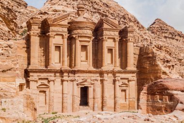 Ürdün 'deki Petra Manastırı (El-Deir)