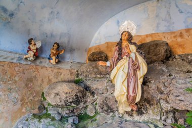 Braga, Portekiz - 16 Ekim 2017: Bom Jesus do Monte kutsal mağarası Braga, Portekiz yakınlarında