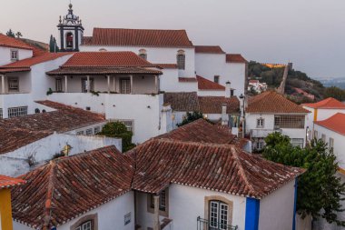 Portekiz 'deki Obidos köyünün akşam manzarası