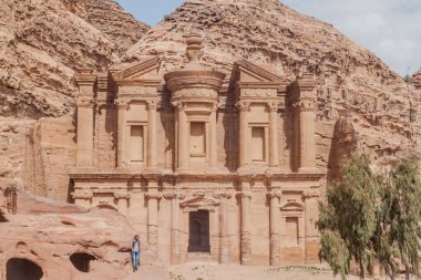 Petra, Ürdün - 23 Mart 2017: Antik Petra, Ürdün 'deki Manastır