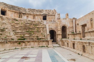 Jerash, Ürdün 'deki Kuzey Tiyatrosu harabeleri