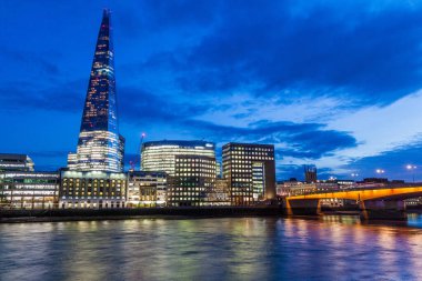 Thames nehri ile Londra silueti, Birleşik Krallık