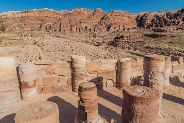 Templo Los Leones Alados Antigua Ciudad Petra Jordania — Foto de Stock