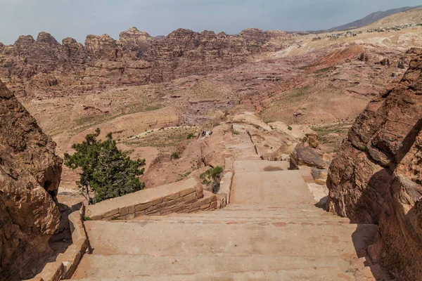Σκάλα Στο Μονοπάτι Khubtha Στην Αρχαία Πόλη Petra Ιορδανία — Φωτογραφία Αρχείου