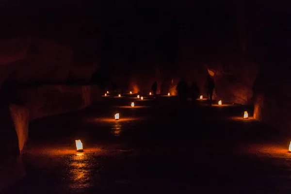 Kerzen Entlang Des Siq Enge Schlucht Haupteingang Zur Antiken Stadt — Stockfoto