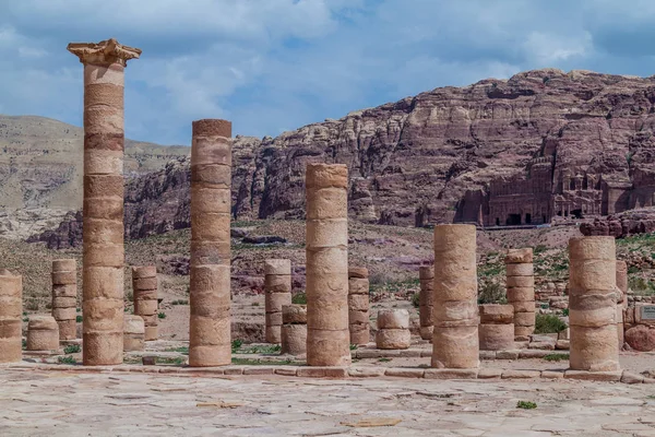 Ruinerna Det Stora Templet Den Antika Staden Petra Jordanien — Stockfoto