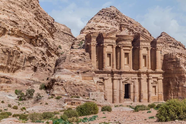 Mosteiro Deir Cidade Antiga Petra Jordânia — Fotografia de Stock