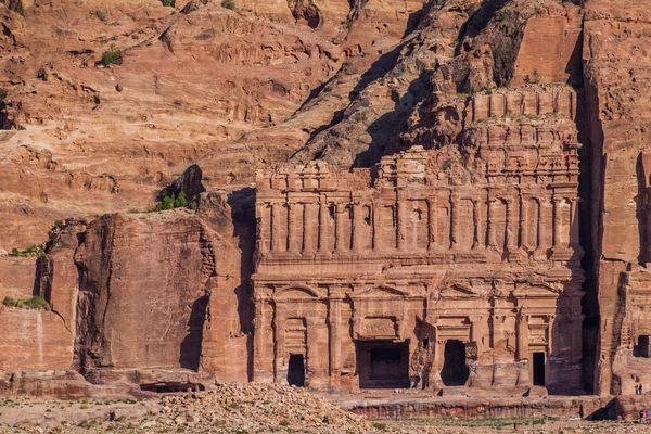 Tumba Del Palacio Antigua Ciudad Petra Jordania — Foto de Stock