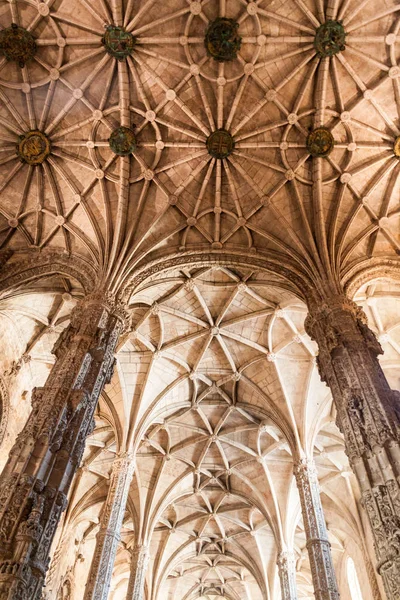 Gotisch Gewelfd Plafond Van Een Kerk Jeronimos Hieronymites Klooster Lissabon — Stockfoto