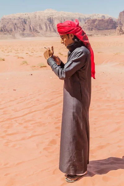 Wadi Rum Giordania Marzo 2017 Beduini Locali Nel Deserto Wadi — Foto Stock