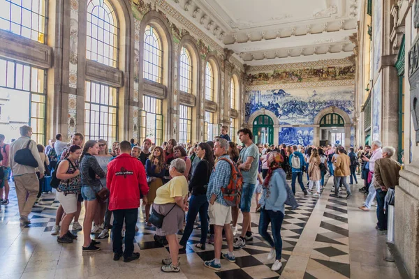 Porto Portugal Octubre 2017 Vestíbulo Adornado Con Azulejos Estación Tren — Foto de Stock