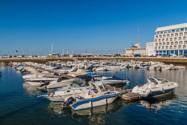 Σκάφη Στο Φάρο Μαρίνα Πορτογαλία — Φωτογραφία Αρχείου