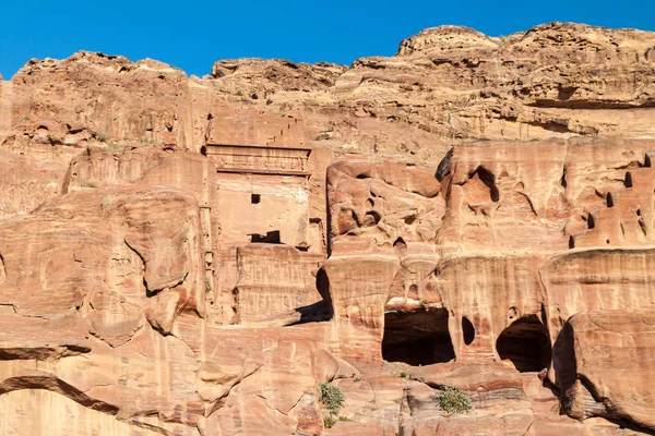 Τάφοι Βράχων Στην Αρχαία Πόλη Petra Ιορδανία — Φωτογραφία Αρχείου