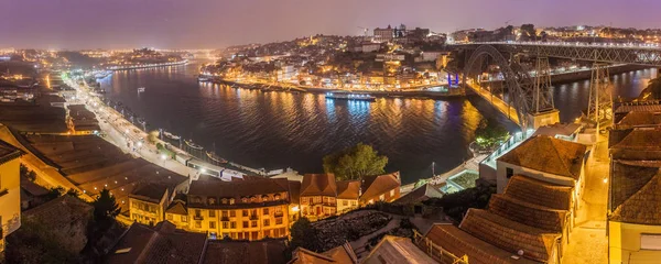 Vista Nocturna Del Puente Dom Luis Sobre Río Duero Oporto — Foto de Stock