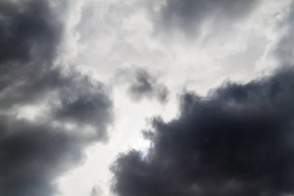 Gökyüzündeki Dramatik Bulutlar — Stok fotoğraf