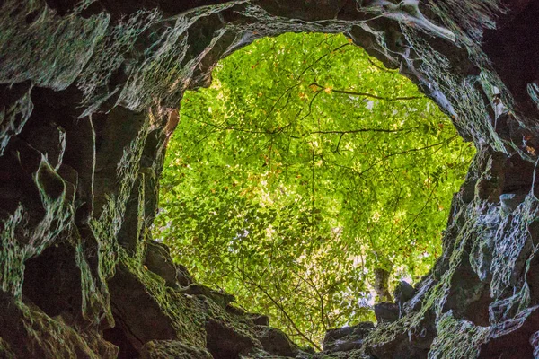 Колодец Комплексе Quinta Regaleira Синтре Португалия — стоковое фото