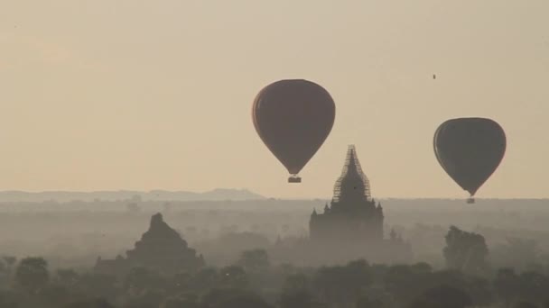 Globos sobre Bagan — Vídeo de stock