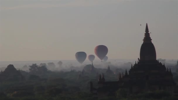 Ballon over Bagan — Stockvideo