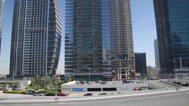 ドバイ,アラブ首長国連邦の高層ビル. — ストック動画