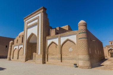 Muhammad Amin Inaq Madrasa Özbekistan 'ın eski Khiva kasabasında