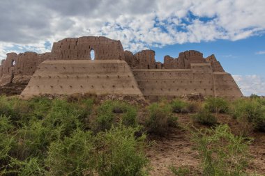Kyzylkum çölündeki Kyzyl Qala (Kala) kalesi, Özbekistan