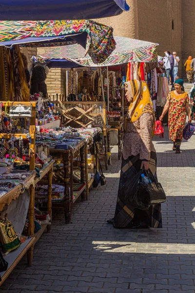 Khiva Uzbequistão Abril 2018 Mercado Rua Cidade Velha Khiva Uzbequistão — Fotografia de Stock