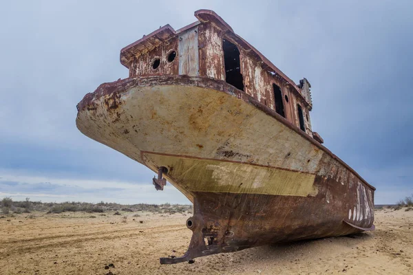 Navire Abandonné Rouillé Cimetière Ship Ancienne Côte Maritime Aral Moynaq — Photo