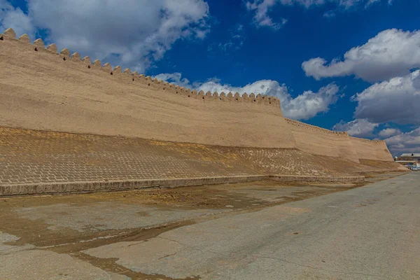 乌兹别克斯坦Khiva的防御工事墙 — 图库照片