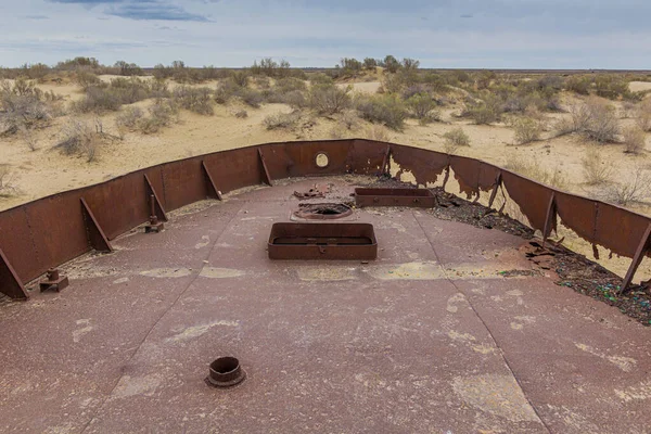 Rusty Övergivet Fartyg Skeppskyrkogården Vid Den Tidigare Aralhavskusten Moynaq Moynoq — Stockfoto