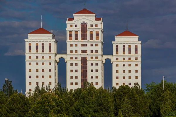 Edificio Revestido Mármol Ashgabat Turkmenistán — Foto de Stock