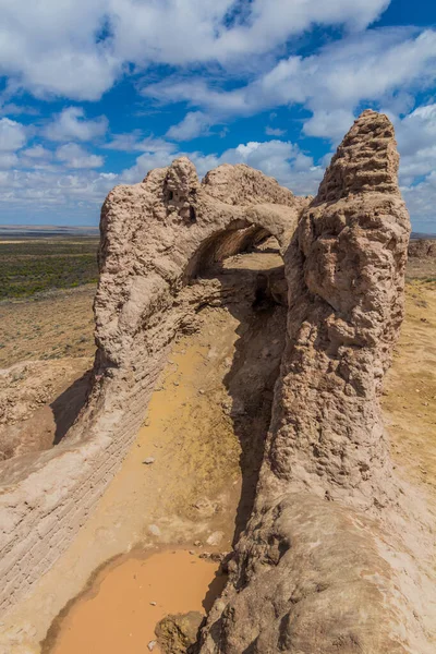 Muren Van Ayaz Qala Fort Kyzylkum Woestijn Oezbekistan — Stockfoto