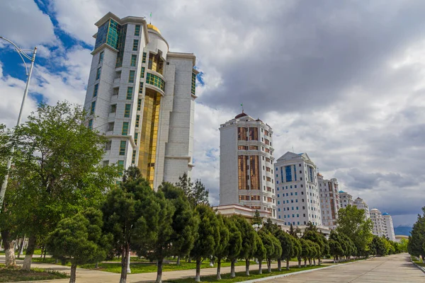 Mramorem Opláštěné Budovy Aškabatu Hlavní Město Turkmenistánu — Stock fotografie