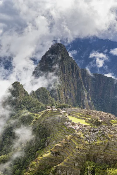 南アメリカ ペルー アンデス マチュピチュを望む山の風景 — ストック写真