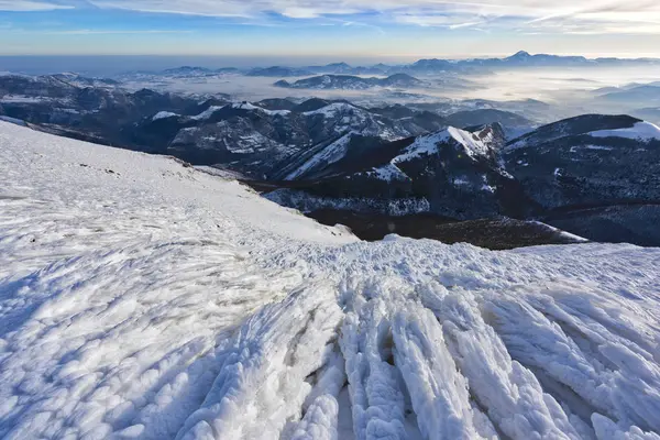 冬のアペニン山脈の日の出 — ストック写真