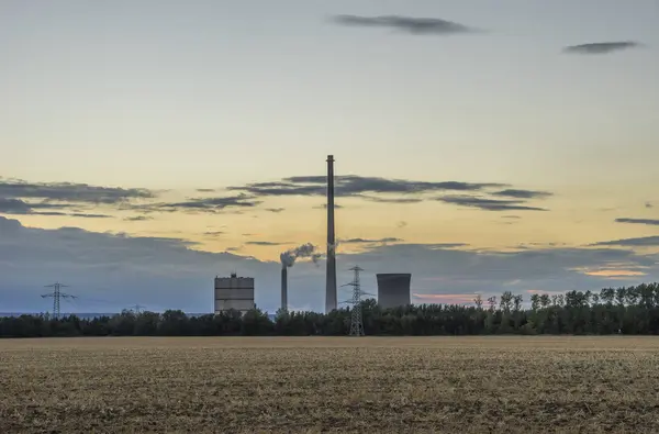 Central eléctrica Buschhaus por la noche — Foto de Stock