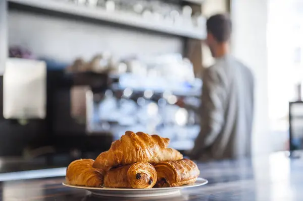 Croissants Plate Counter Cafe Barista Background — Stock Photo, Image
