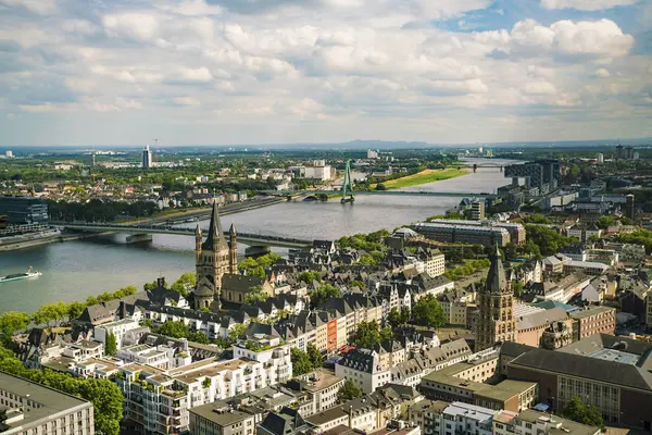 Alemanha Colônia Vista Para Paisagem Urbana Com Gross Sankt Martin — Fotografia de Stock
