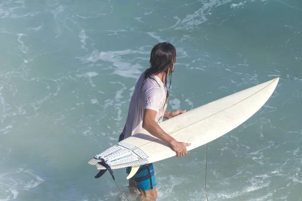 Indonésie Bali Surfeur Devant Une Vague — Photo