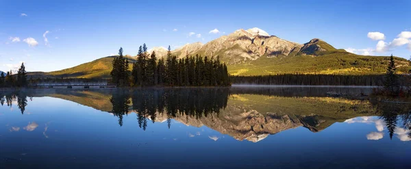 Alberta Canada Pyramid Lake Piramide Berg Het Nationaal Park Jasper — Stockfoto