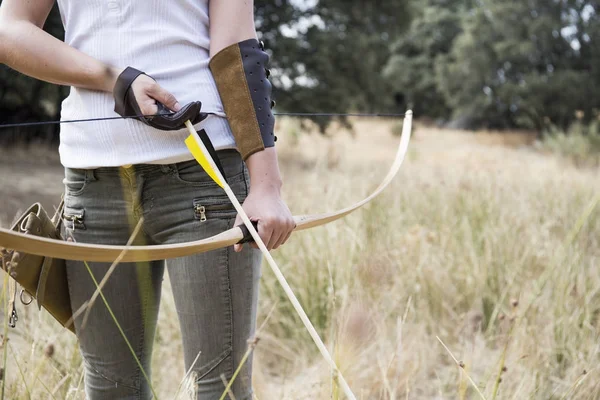 Young Sporty Archeress Bow Arrow Her Hand Partial View — Stock Photo, Image