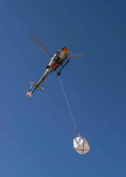 Helikopter Ratunkowy Powietrzu — Zdjęcie stockowe