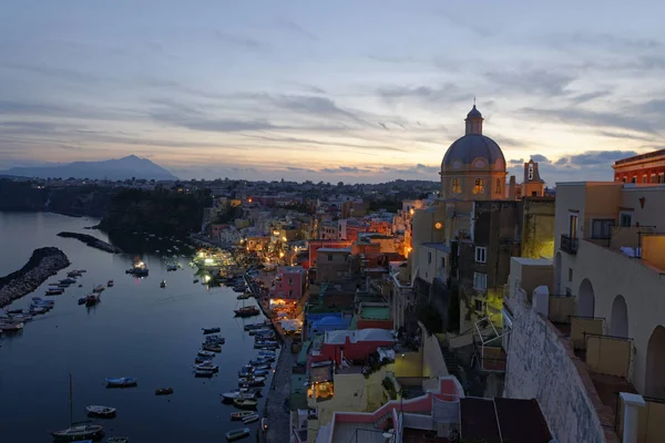 Италия Кампания Флекеанские Острова Прокида Марина Корричелла Вечернем Свете — стоковое фото