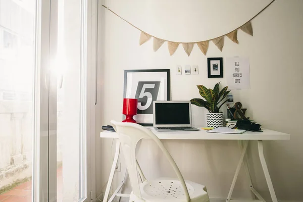 Empty Workplace Laptop Home Office — Stock Photo, Image