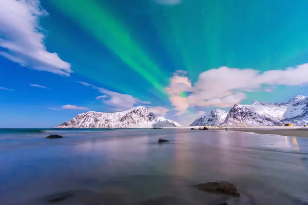 Vista Panorámica Aurora Sobre Playa Skagsanden Lofoten Noruega — Foto de Stock