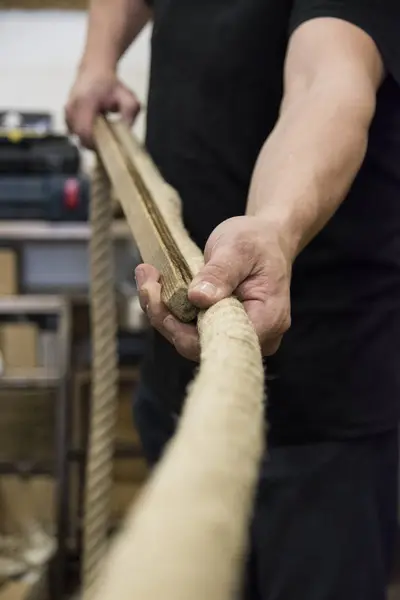 Man Measuring Rope Wooden Stick — Stock Photo, Image
