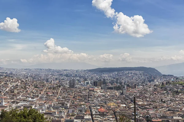 Ecuador Quito Paisaje Urbano Con Casco Antiguo Distrito Moderno —  Fotos de Stock